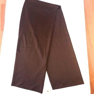 - Designer Stunning Brown Satin Wrap By ILANA WOLF nwt new